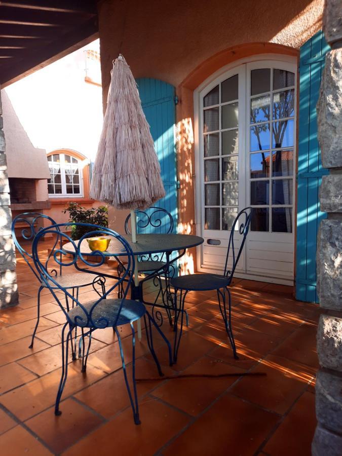 Domaine Des Pins Saint-Estève Exterior foto